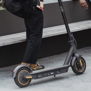 Offer guided tours for city sightseeing